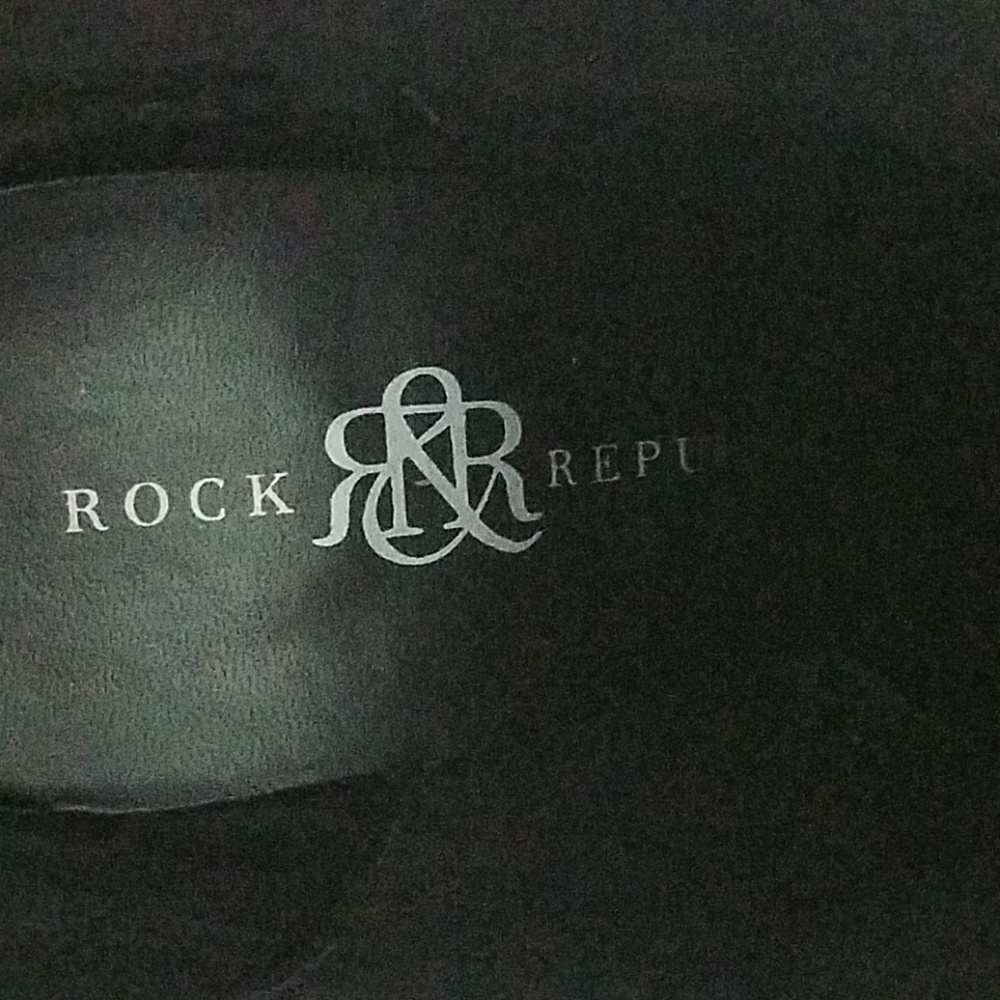 Boots - Picture 6 of 6